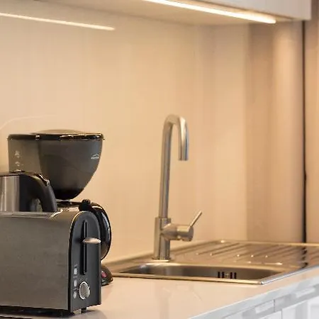 Serviced - Avenida アパート *