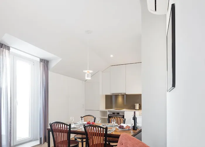 Lsa Restauradores By Numa Lizbona