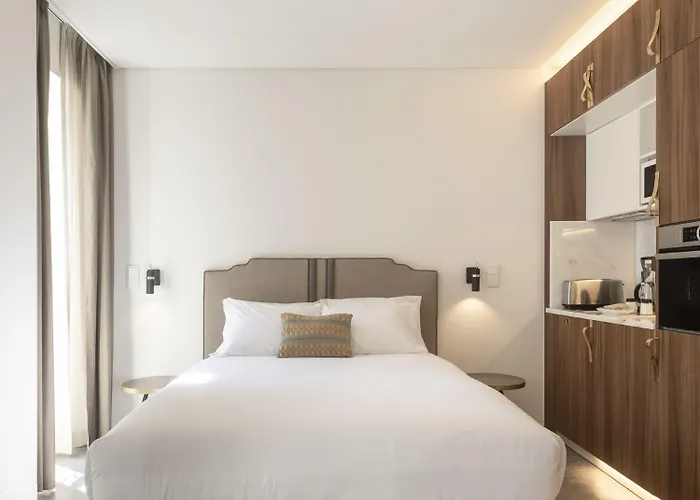 Lsa Restauradores By Numa * Lisboa