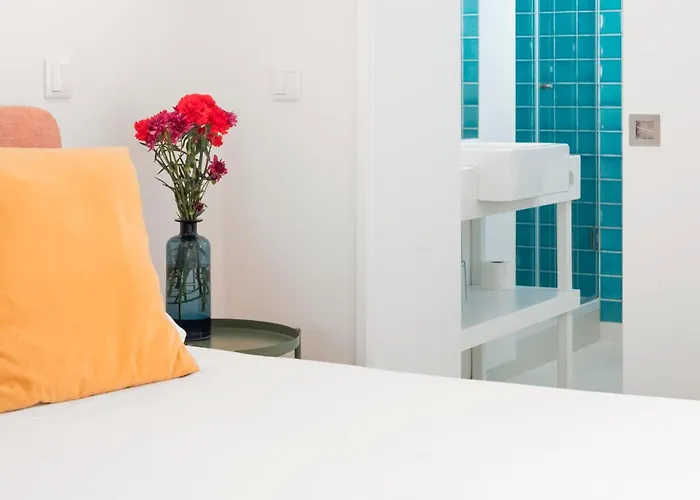 Lsa Restauradores By Numa * Lisboa